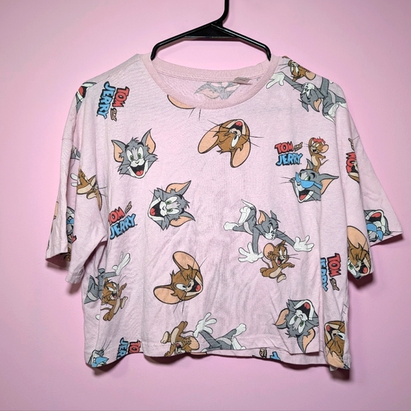 Tops - 🔥 Tom and Jerry Pink Crop Top